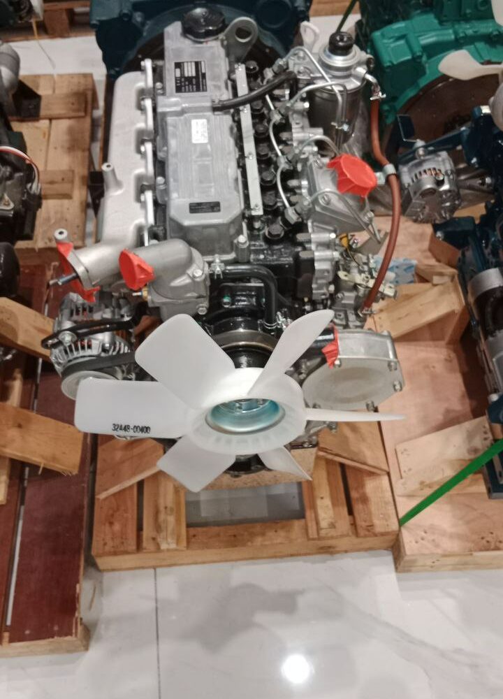 Дизельный двигатель Mitsubishi S4S (2) Дизельный двигатель Mitsubishi S4S (2)